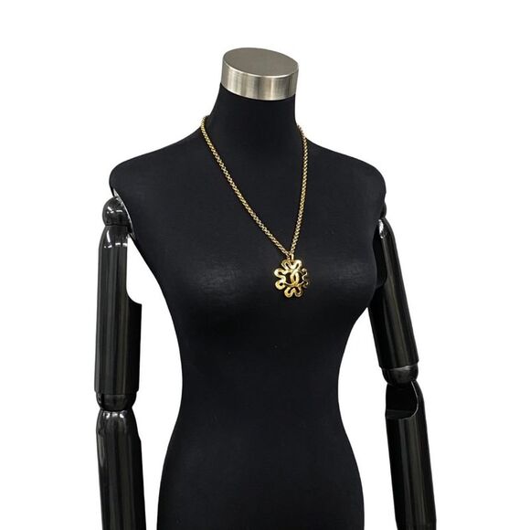 Pre Loved chanel Women Gold Necklaces - Picture 8 of 8